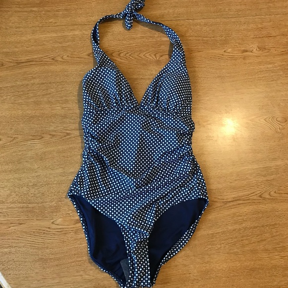 gap one piece swimsuit